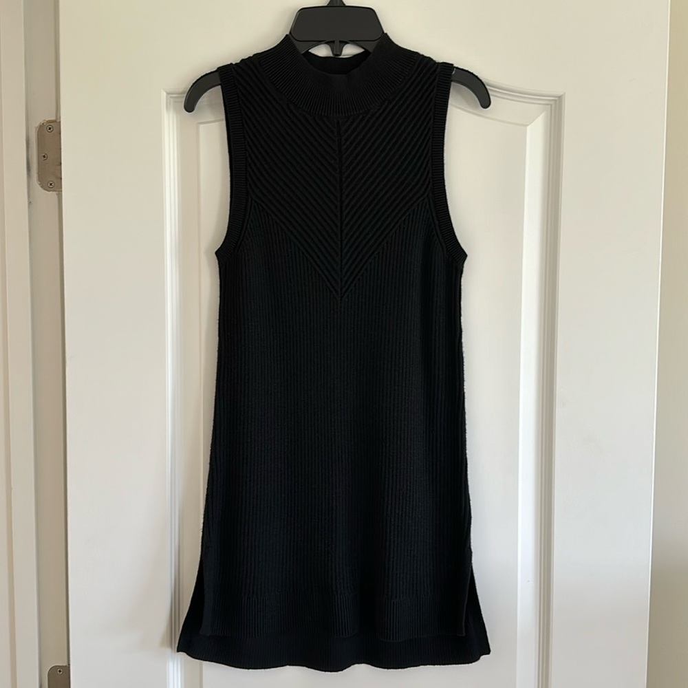 Banana Republic Factory sweater tank, size XS, black color